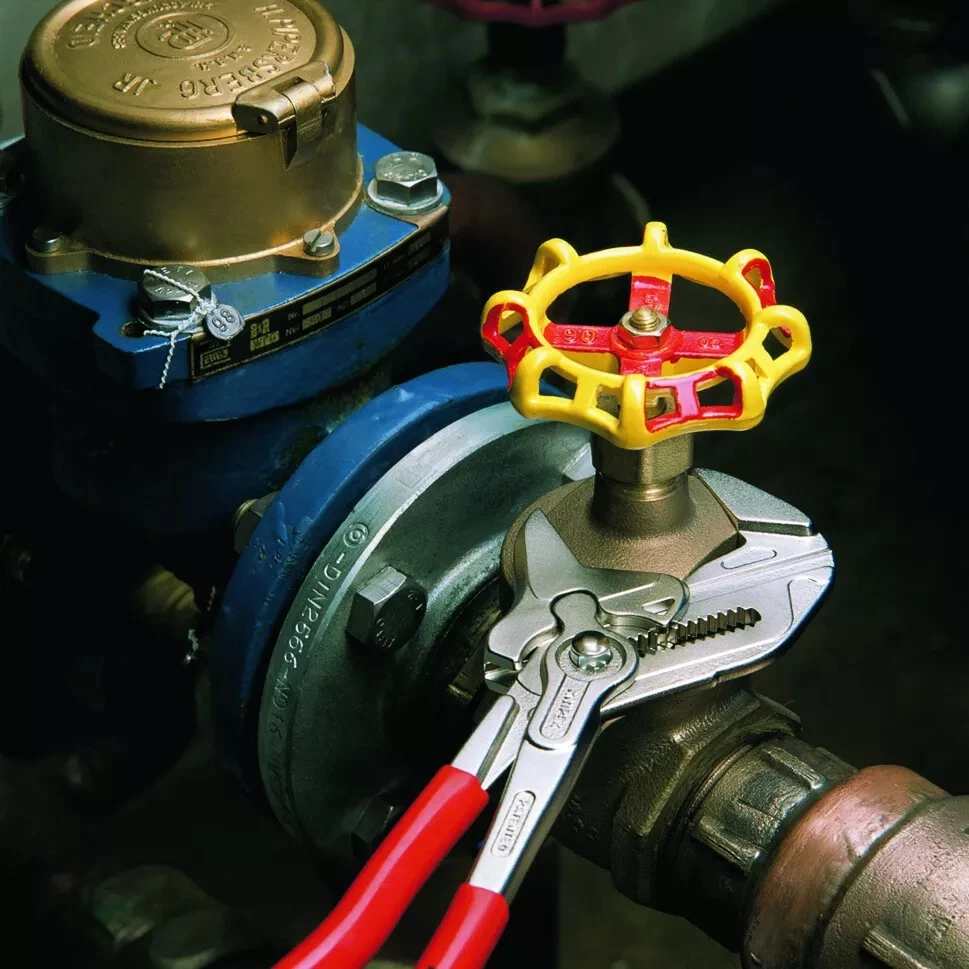 KNIPEX Pince Multiprises : Pince - Clé Universelle Gainée PVC 5 KNIPEX Pince Multiprises : Pince - Clé Universelle Gainée PVC – Image 5